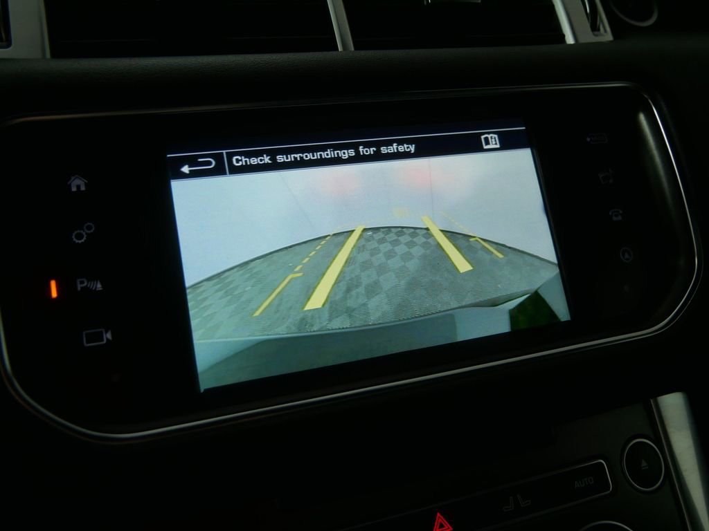 Used 2016 Land Rover Range Rover Sport SE image 31