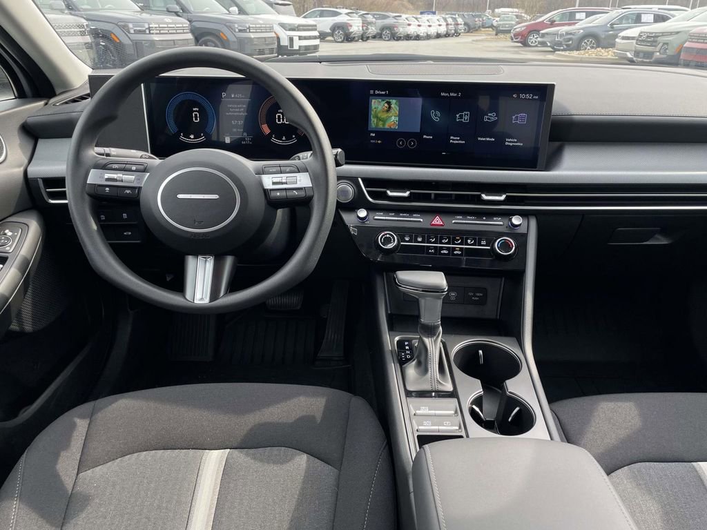 Certified 2025 Hyundai Sonata SE image 4