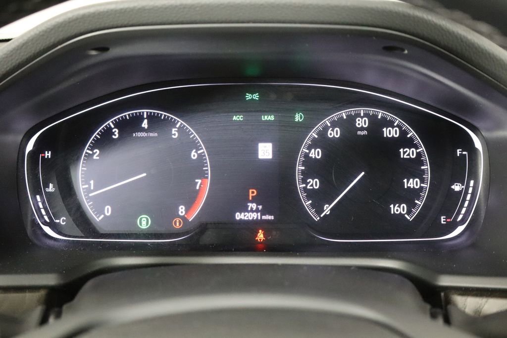 Used 2018 Honda Accord Touring image 11