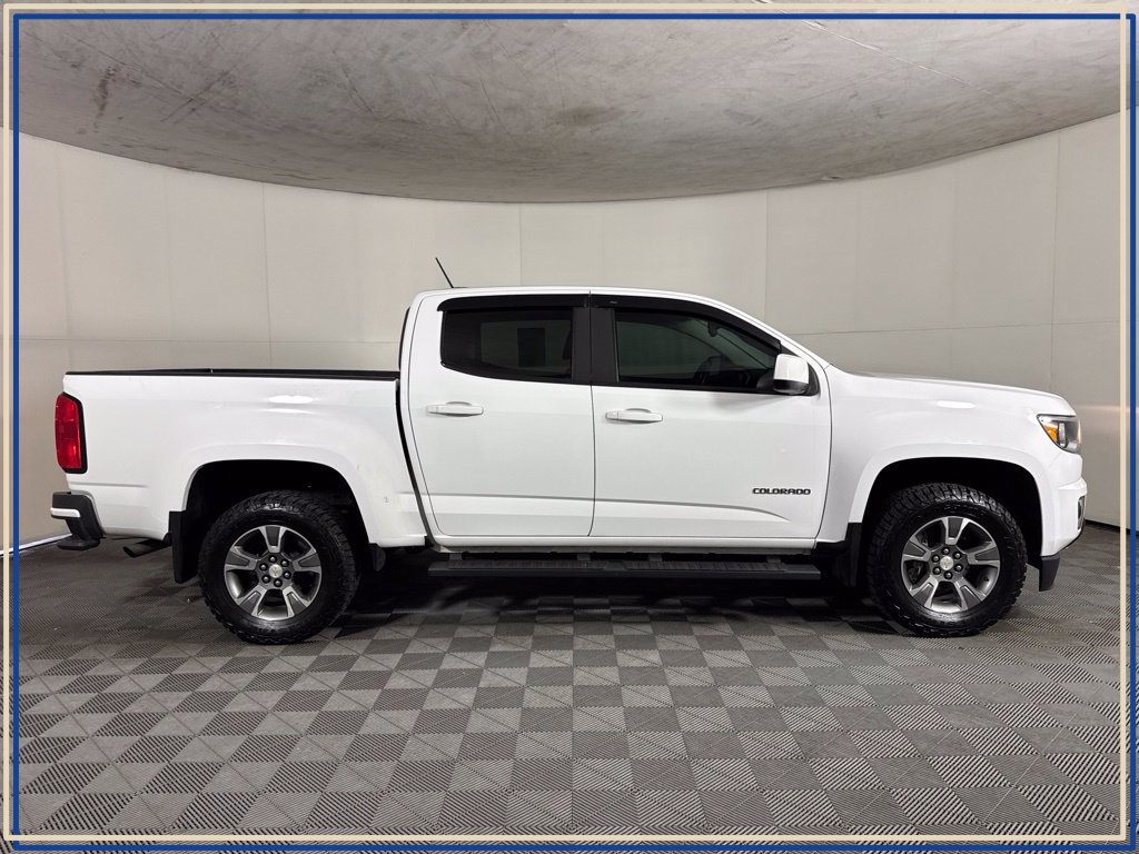 Used 2017 Chevrolet Colorado Z71 AWD/4WD image 7