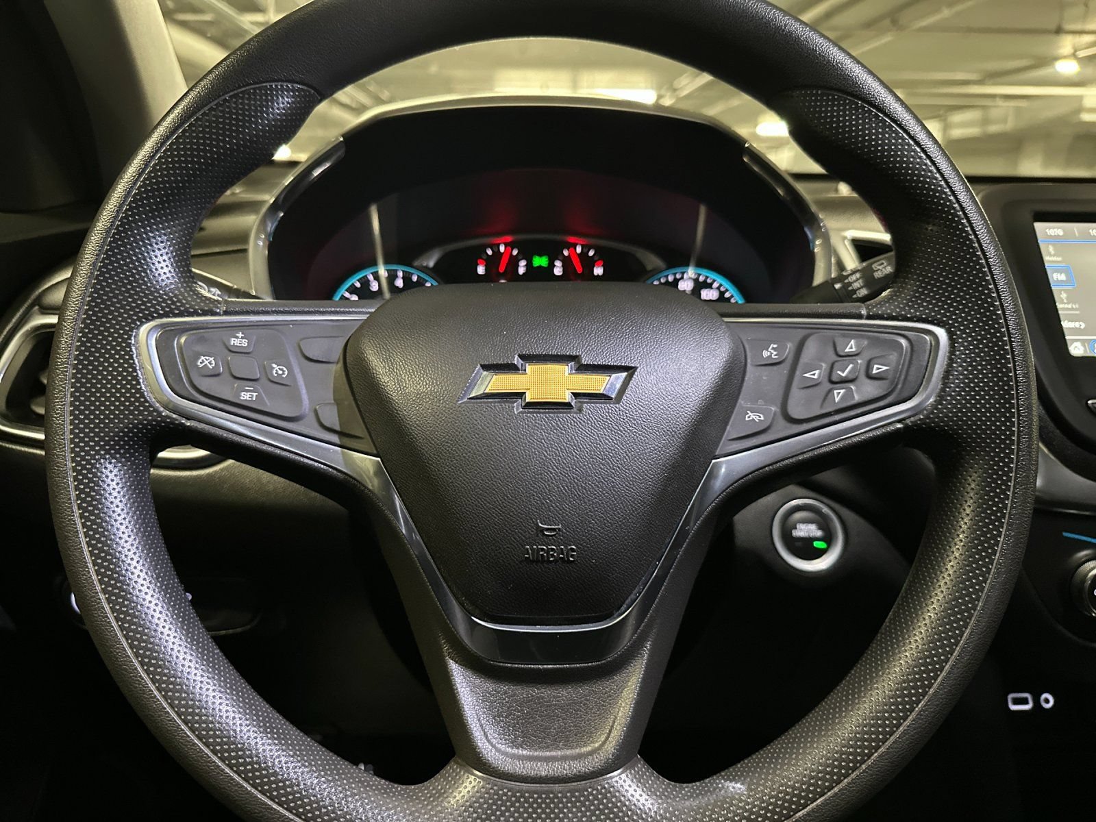 Used 2019 Chevrolet Equinox LT FWD image 30