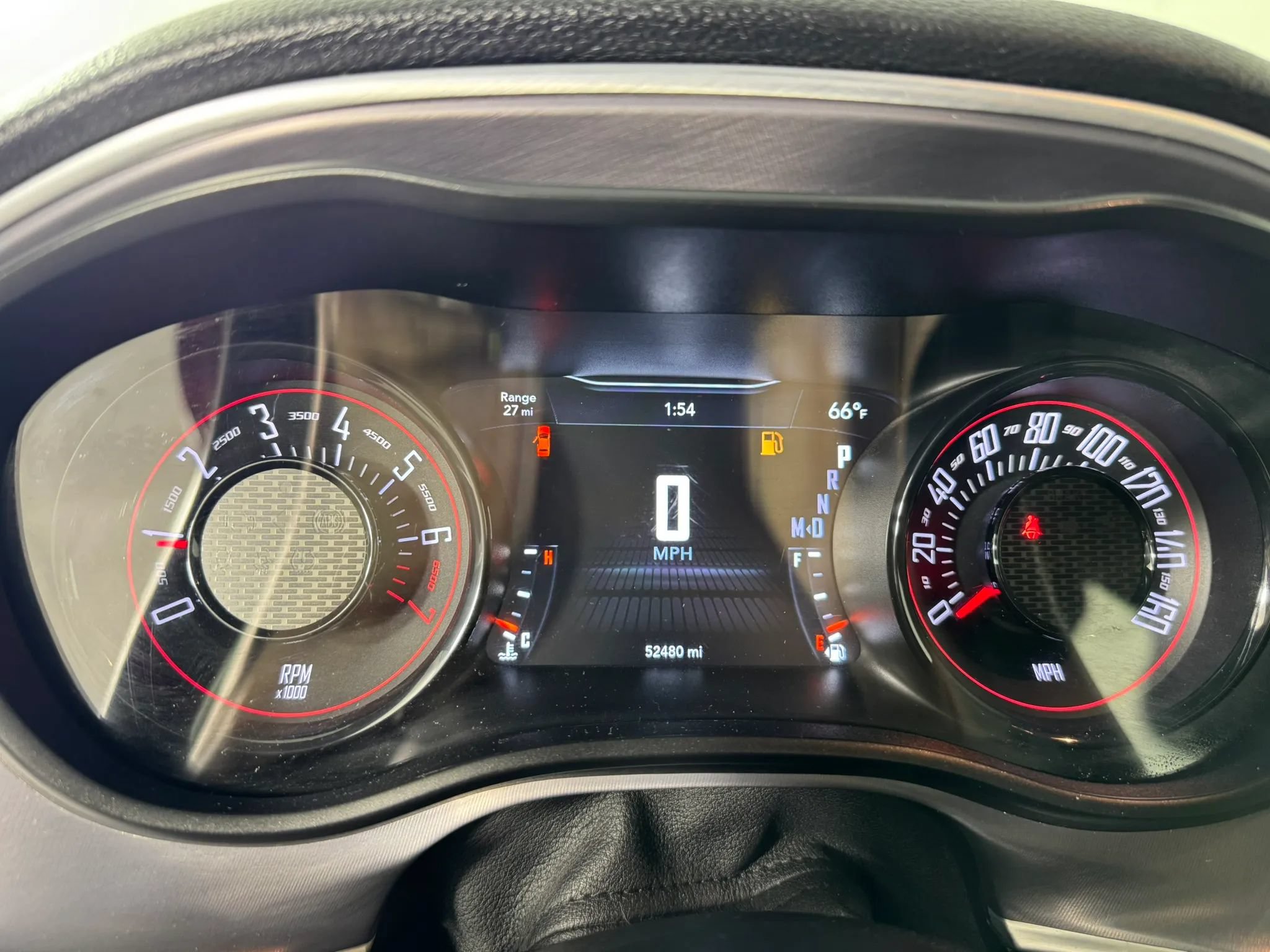 Used 2021 Dodge Challenger SXT w/ Driver Convenience Group RWD image 13
