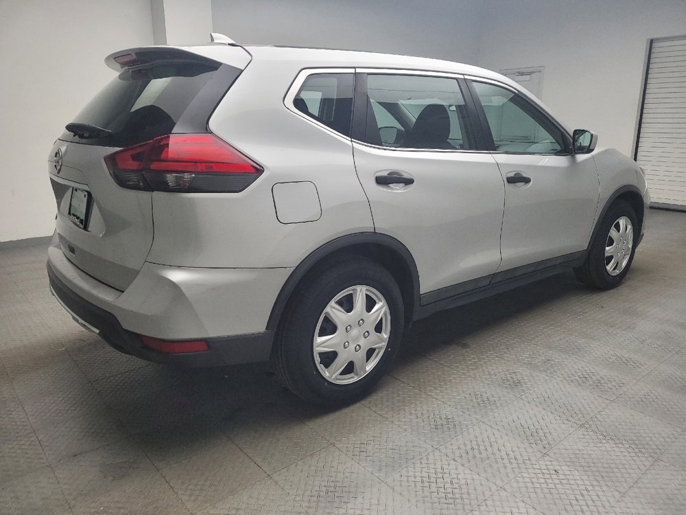 Used 2017 Nissan Rogue S FWD image 10