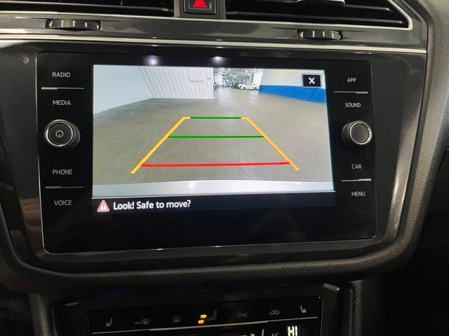 Used 2024 Volkswagen Tiguan SE FWD image 30