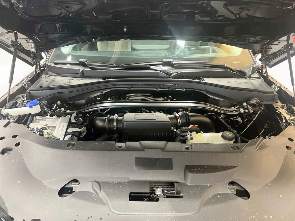 Used 2025 Lincoln Aviator Reserve w/ Equipment Group 201A AWD/4WD image 33