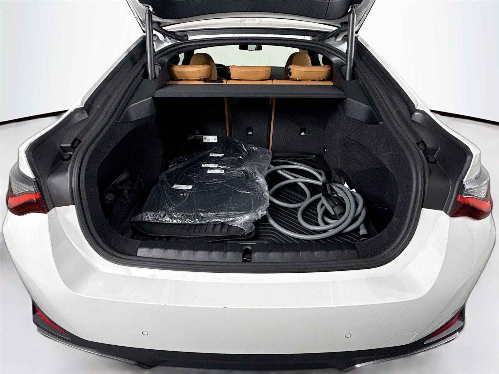 Used 2025 BMW i4 eDrive40 w/ Premium Package image 44