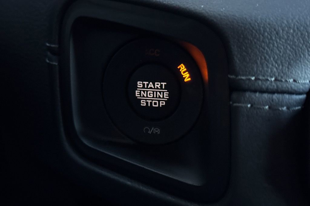 Used 2024 Jeep Wrangler Sahara image 25