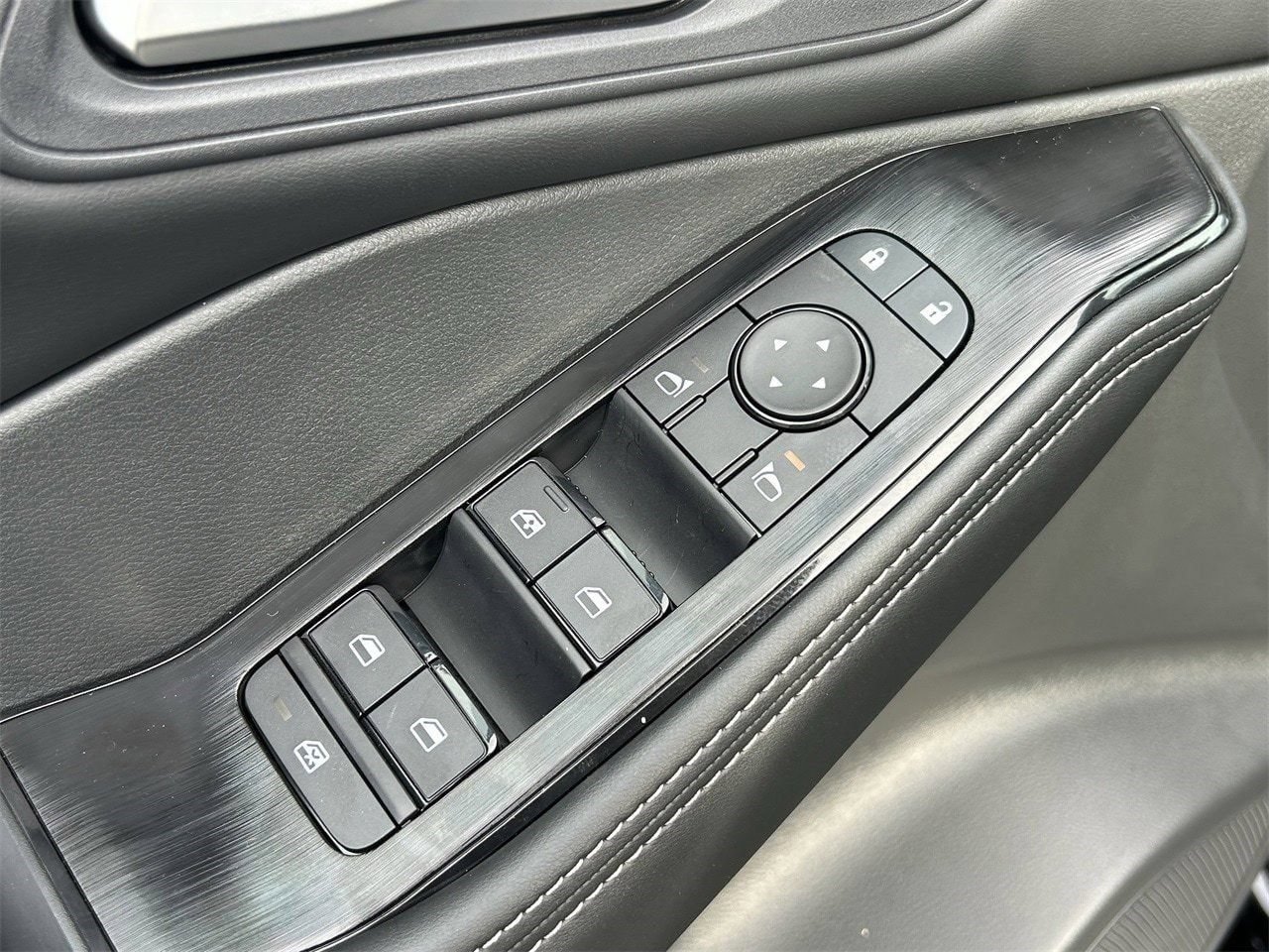 New 2026 Nissan Rogue Dark Armor FWD image 31