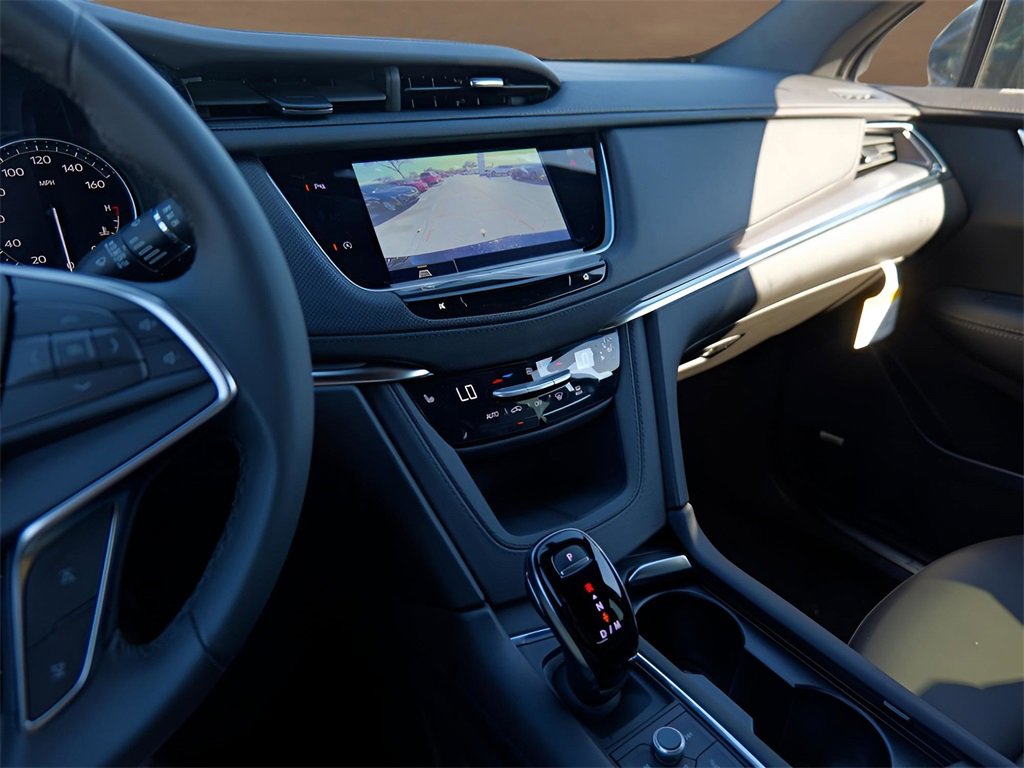 New 2026 Cadillac XT5 Luxury w/ LPO, Floor Liner Package image 15