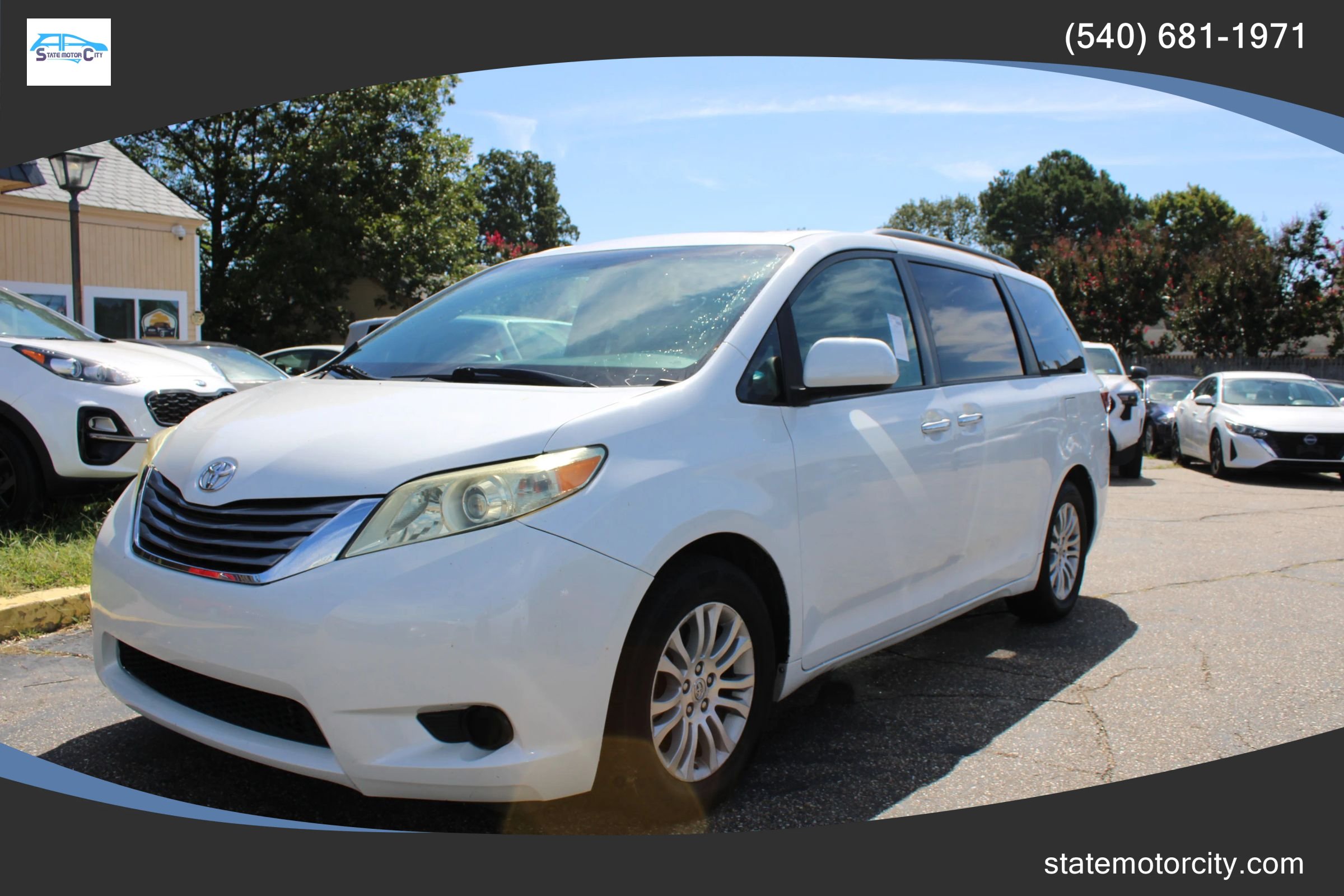 Used 2017 Toyota Sienna XLE w/ XLE Navigation Package