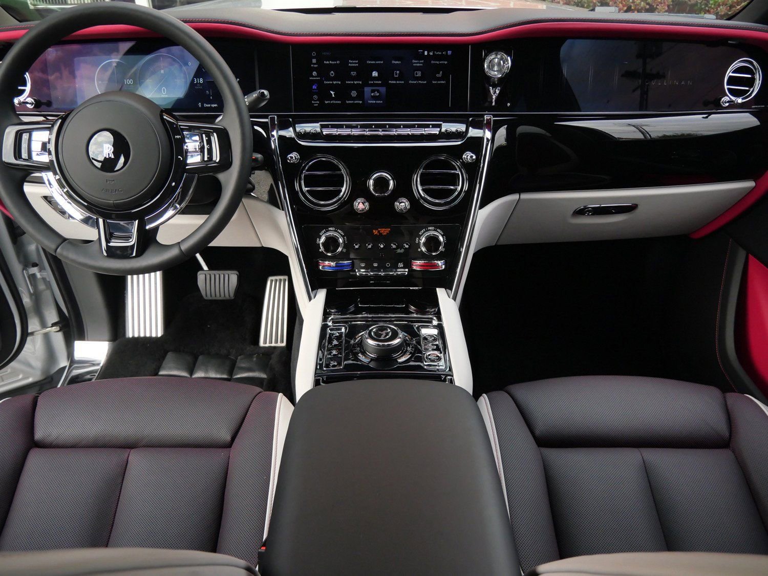 New 2025 Rolls-Royce Cullinan image 4