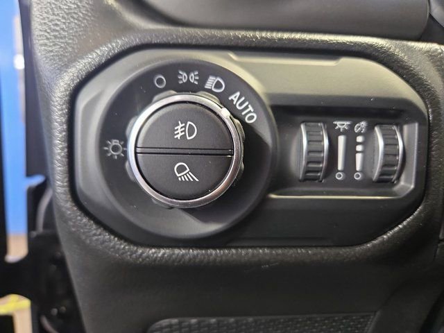 Used 2022 Jeep Gladiator Sport AWD/4WD image 28