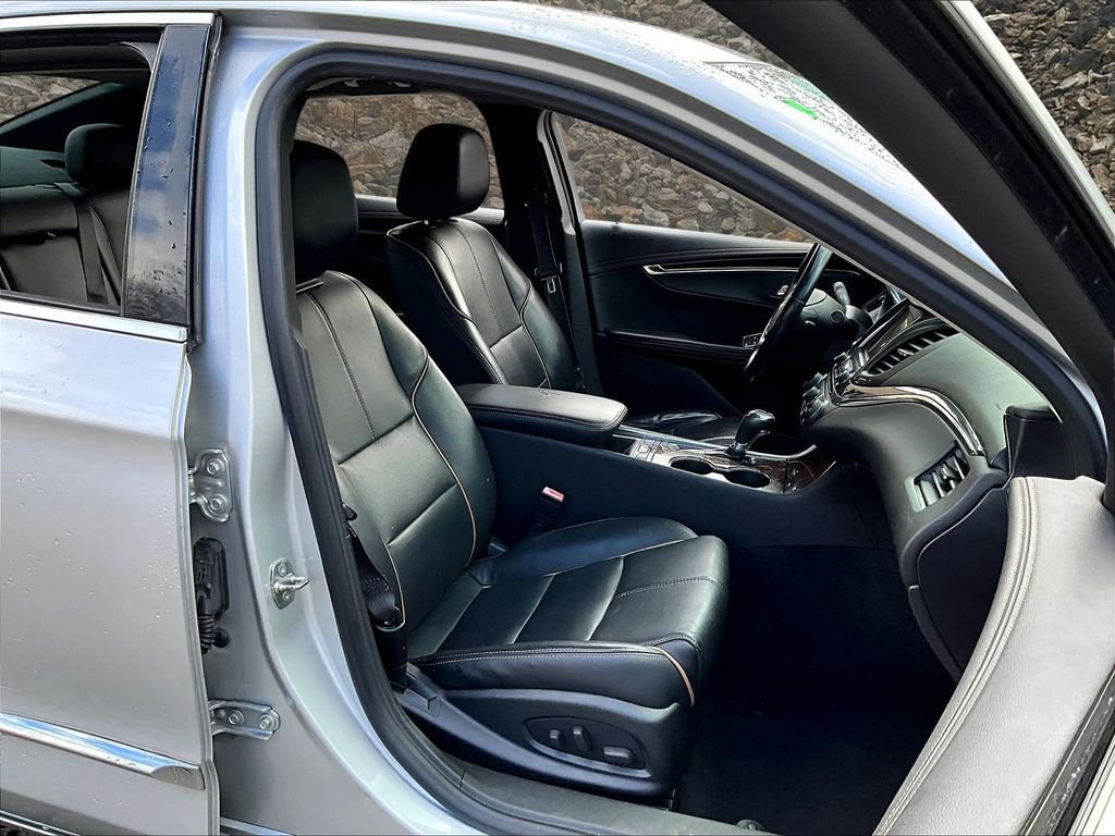 Used 2015 Chevrolet Impala LTZ image 7
