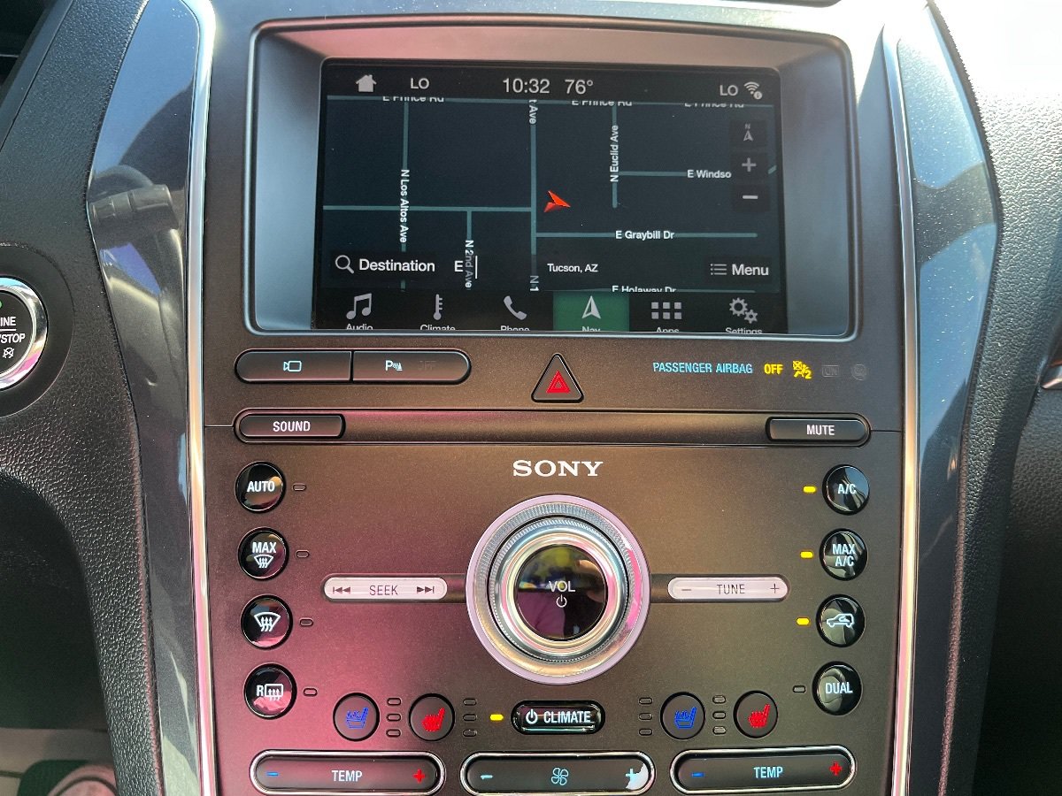 Used 2019 Ford Explorer Limited w/ Class III Trailer Tow Package FWD image 15