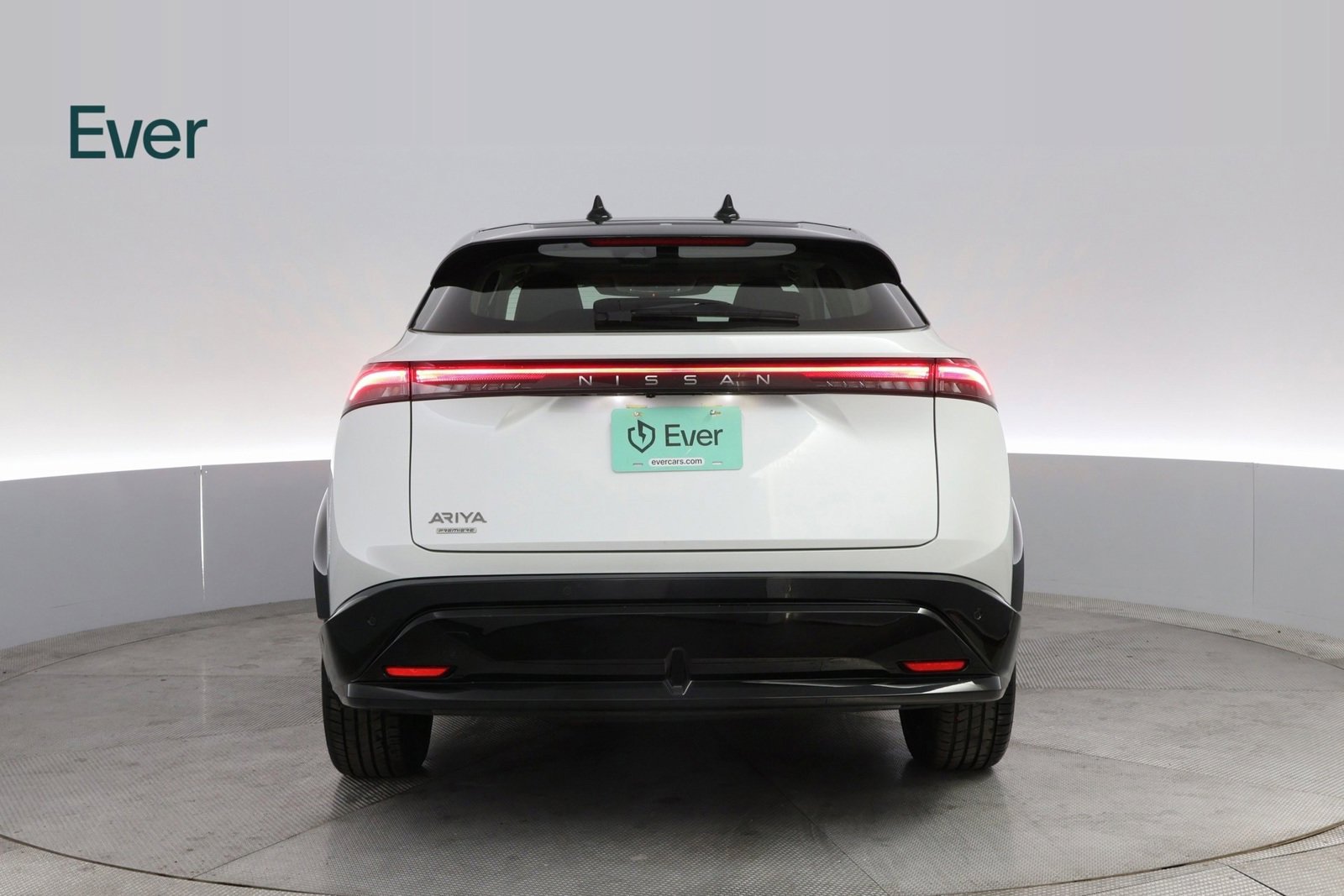 Used 2023 Nissan Ariya FWD image 13