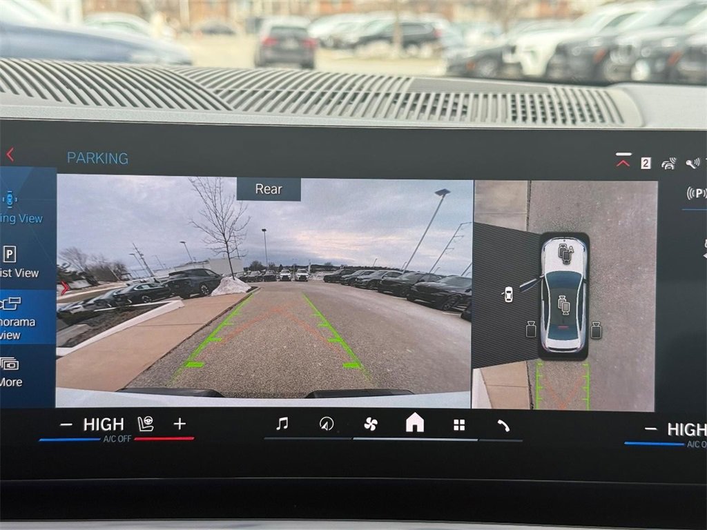 Used 2025 BMW M5 Base w/ Carbon Package image 18