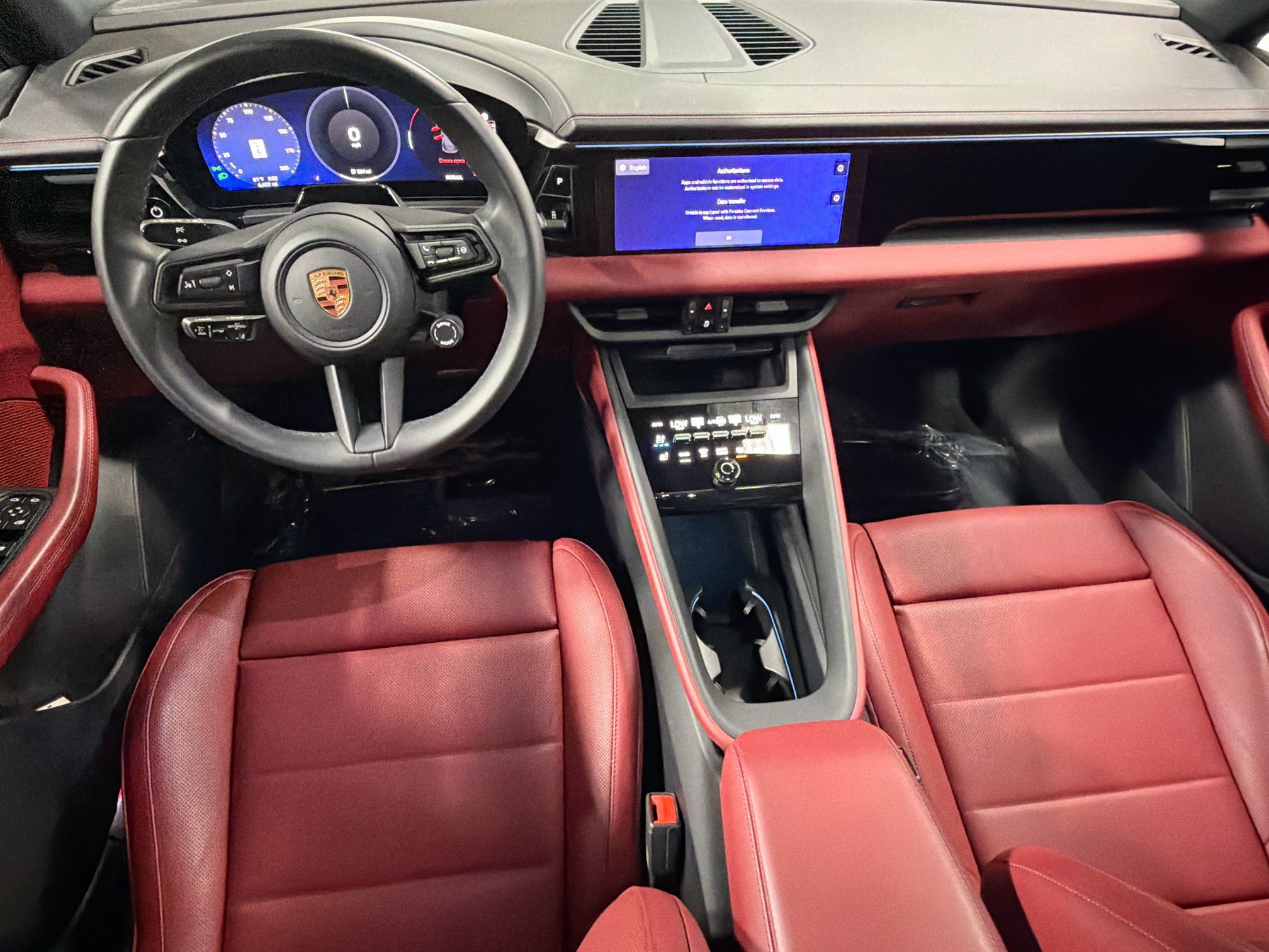 Certified 2026 Porsche Macan Electric RWD image 17