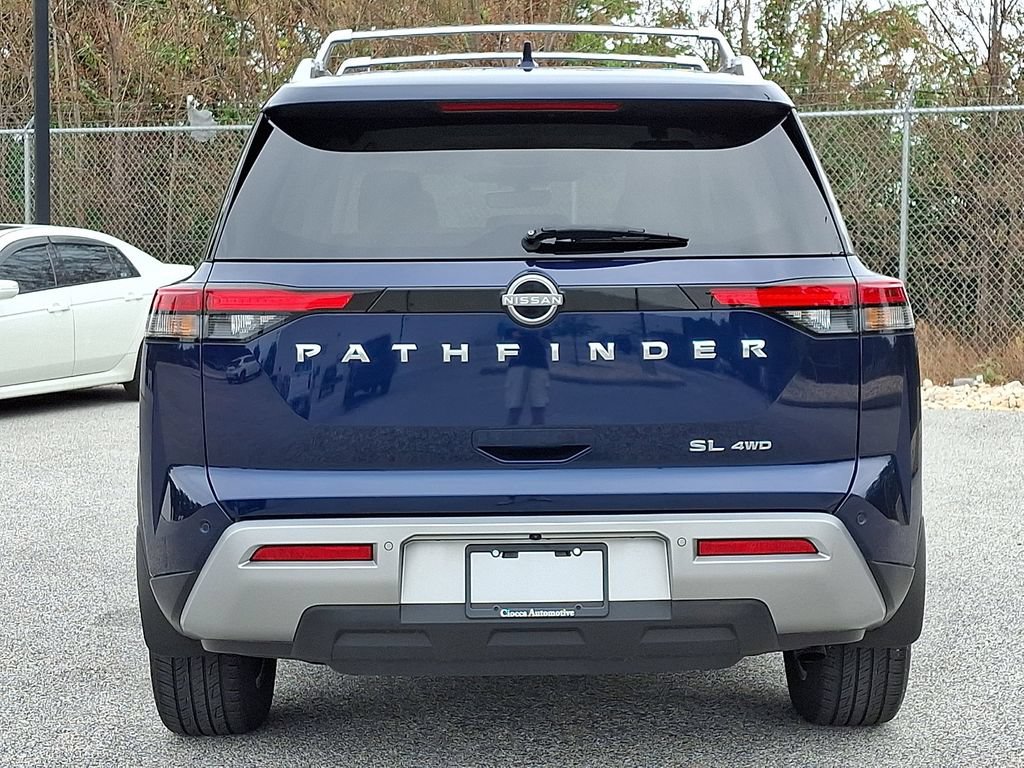 Used 2023 Nissan Pathfinder SL AWD/4WD image 8