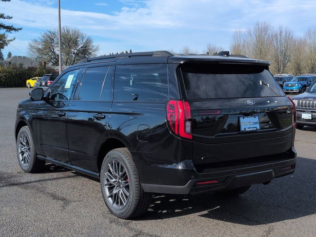 New 2025 Ford Expedition Platinum w/ Stealth Performance Package AWD/4WD image 3