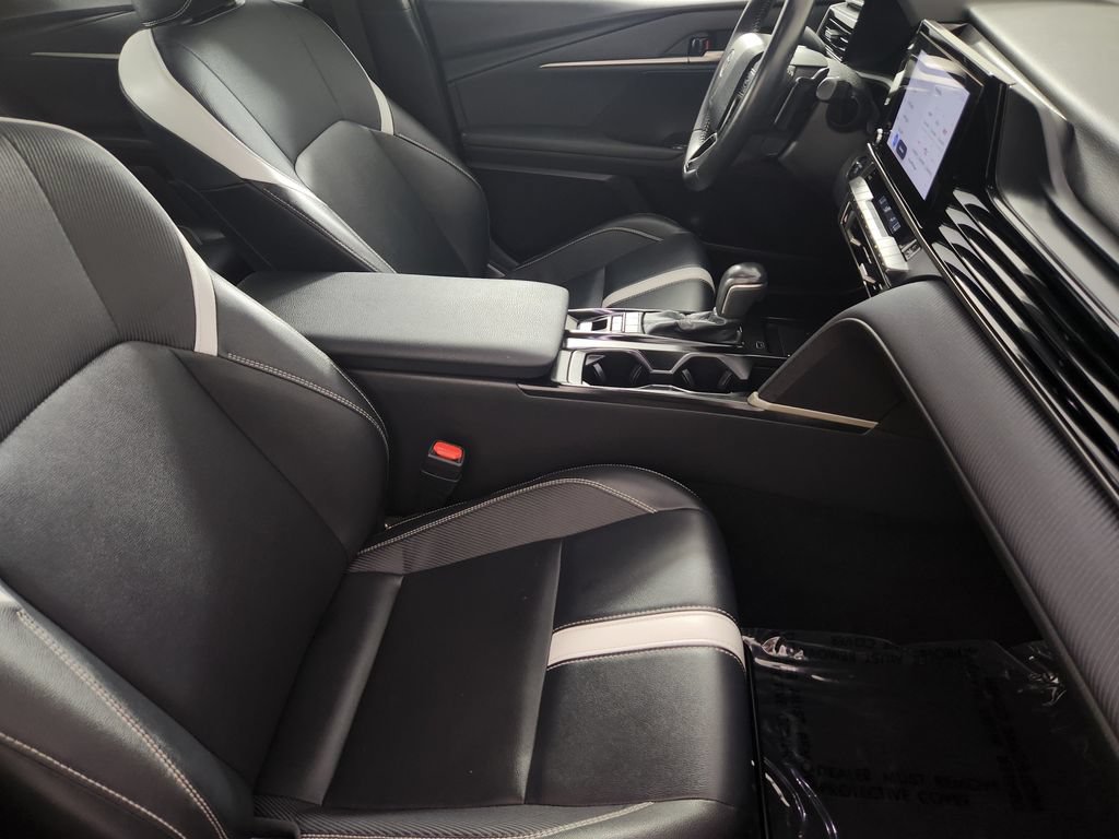 Used 2025 Toyota Camry SE FWD image 14