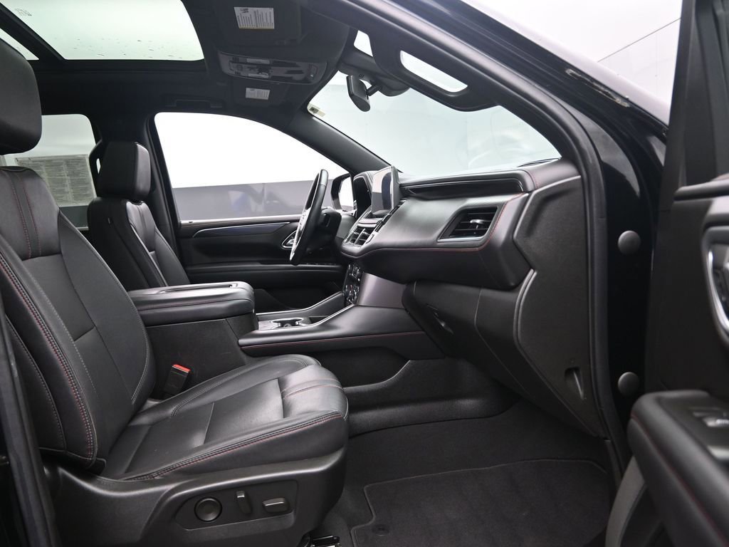 Used 2022 Chevrolet Tahoe RST w/ Luxury Package image 35