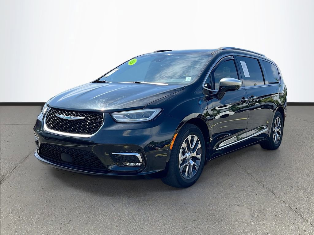 Used 2021 Chrysler Pacifica Pinnacle FWD image 3