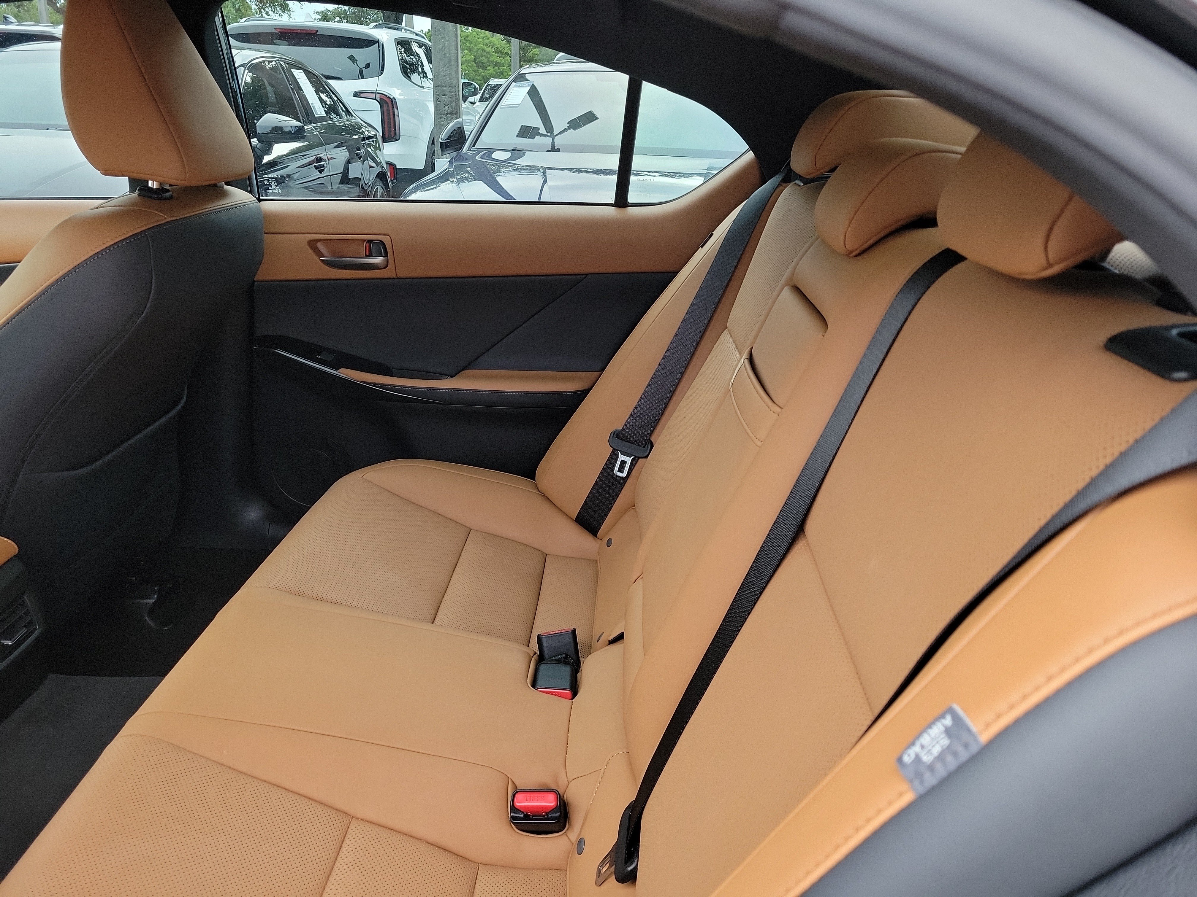 Used 2024 Lexus IS 300 w/ Comfort Package RWD image 8
