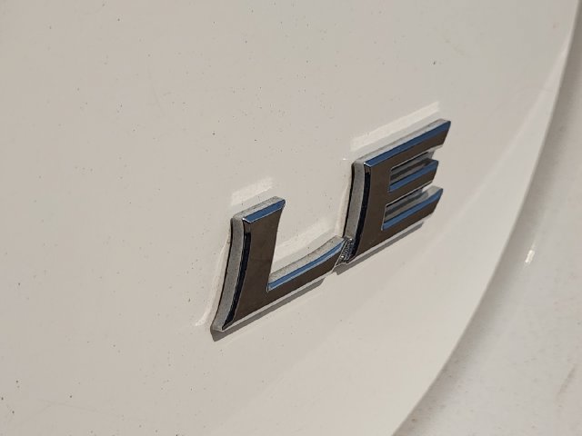 Used 2024 Toyota Camry LE FWD image 7