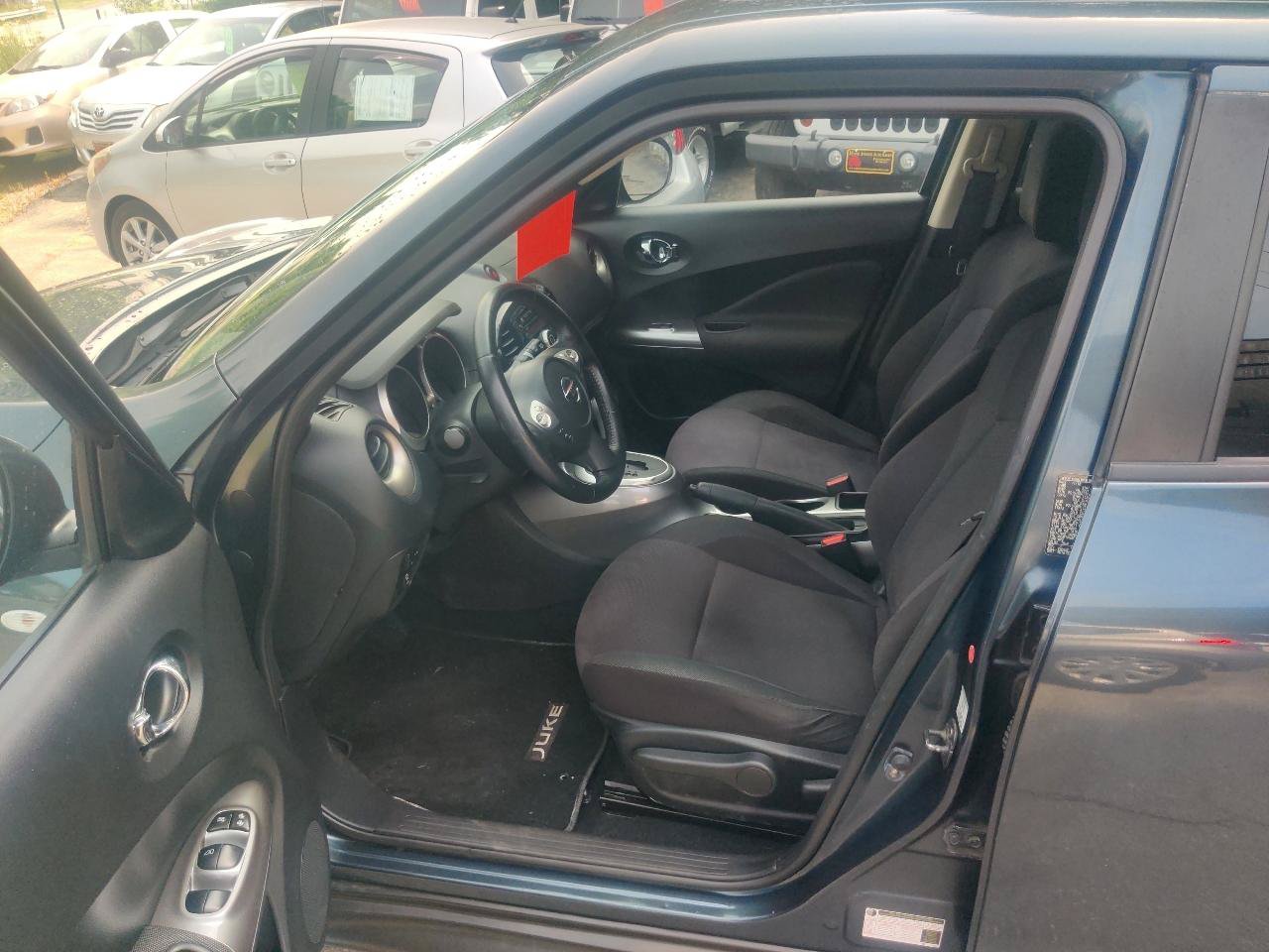 Used 2014 Nissan Juke SV AWD/4WD image 11