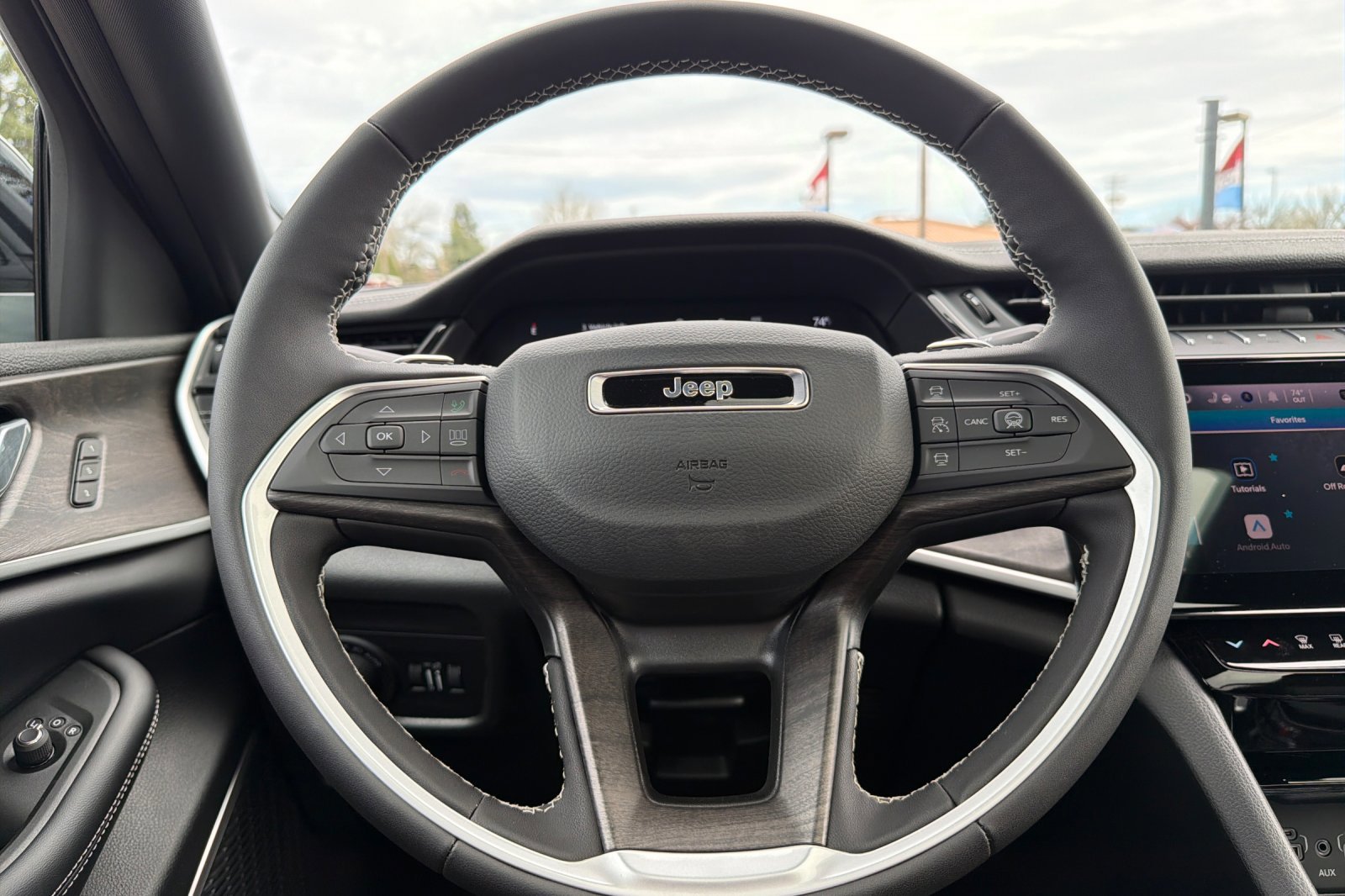 New 2026 Jeep Grand Cherokee L Limited w/ Limited Altitude Package image 22