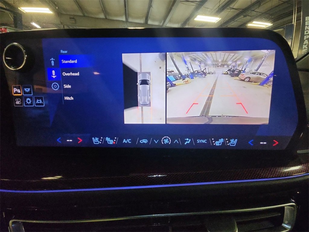 Certified 2024 Chevrolet Traverse RS w/ LPO, Floor Liner Package image 18