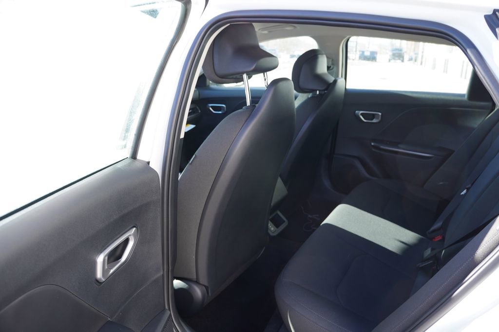 New 2026 Kia K4 FWD image 11
