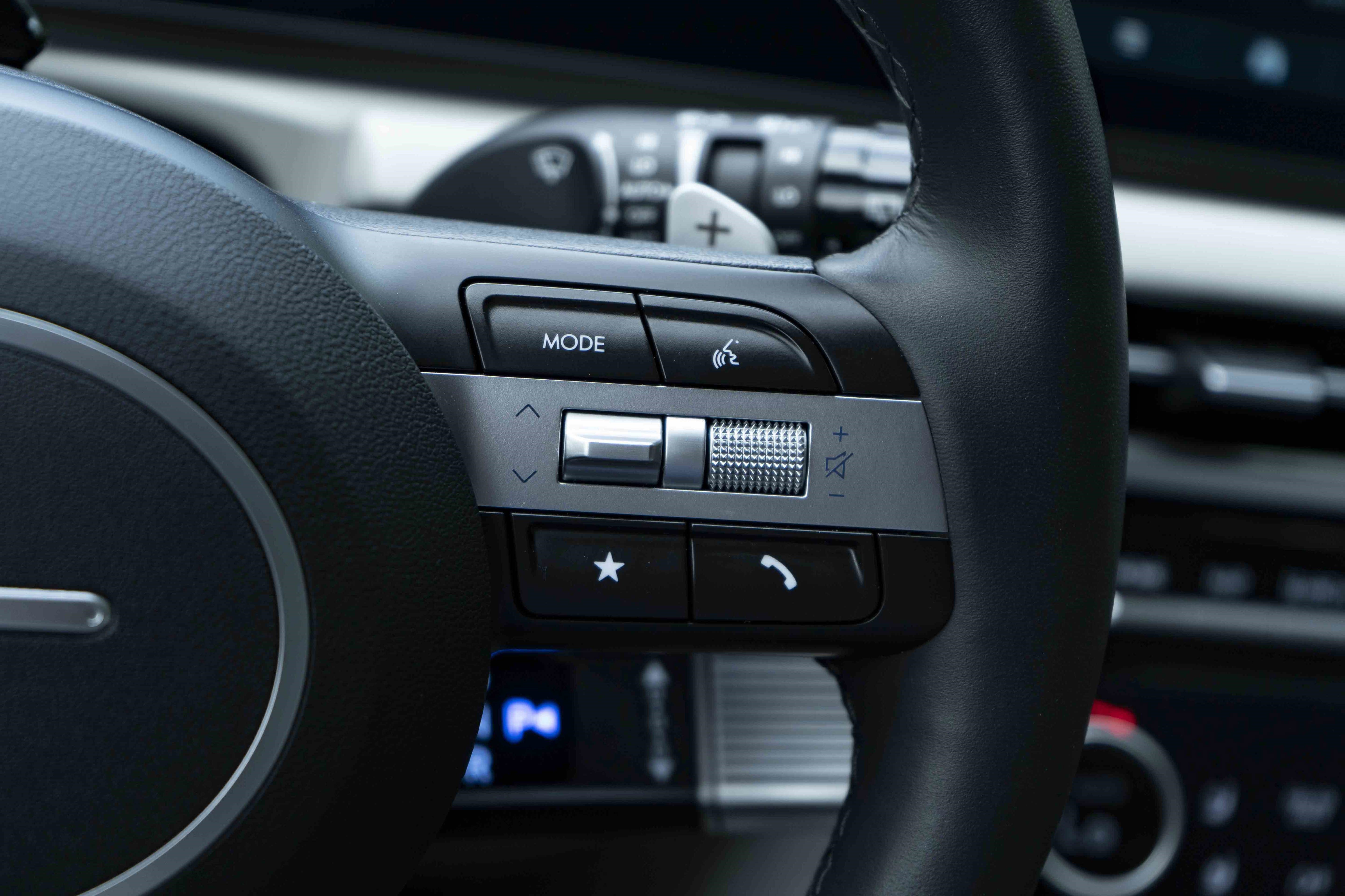 Used 2025 Hyundai Tucson Limited image 21