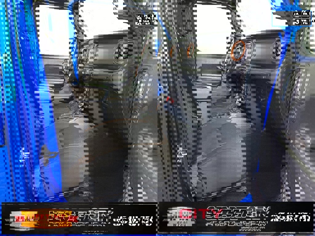 Used 2023 Jeep Gladiator Mojave w/ Trailer Tow Package image 34