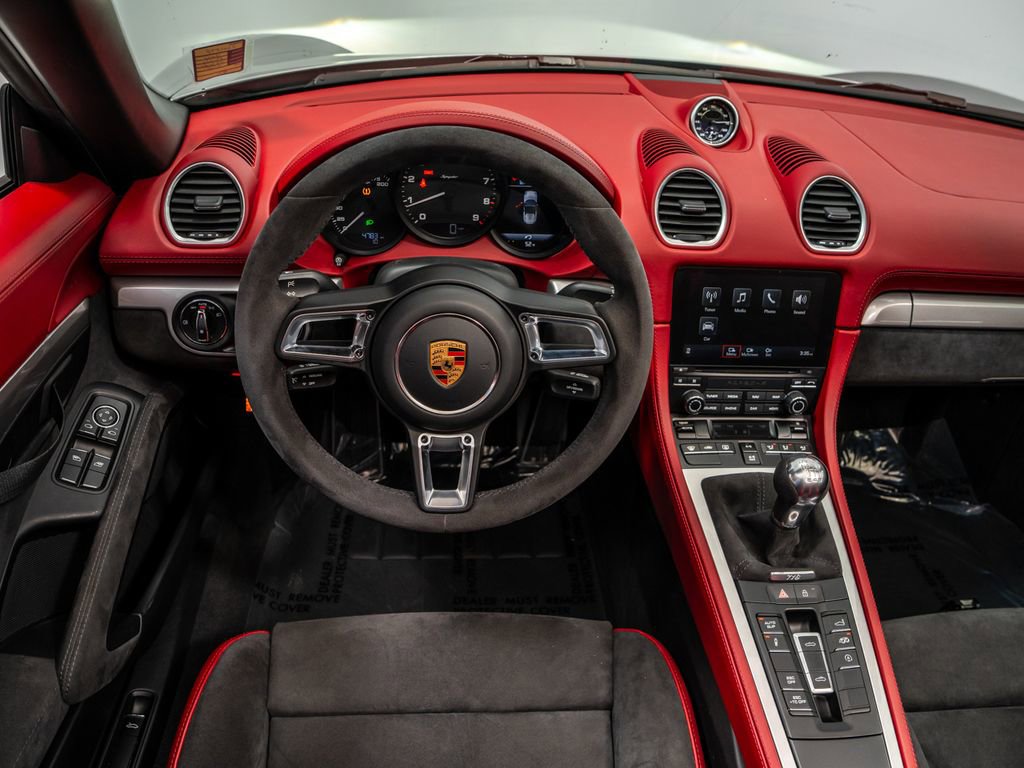 Certified 2021 Porsche 718 Boxster Spyder image 18