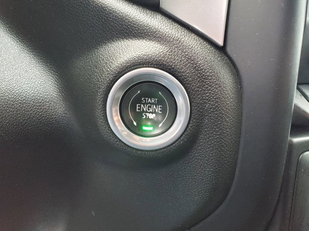 Used 2022 Chevrolet Silverado 1500 LT w/ Z71 Off-Road Package image 18