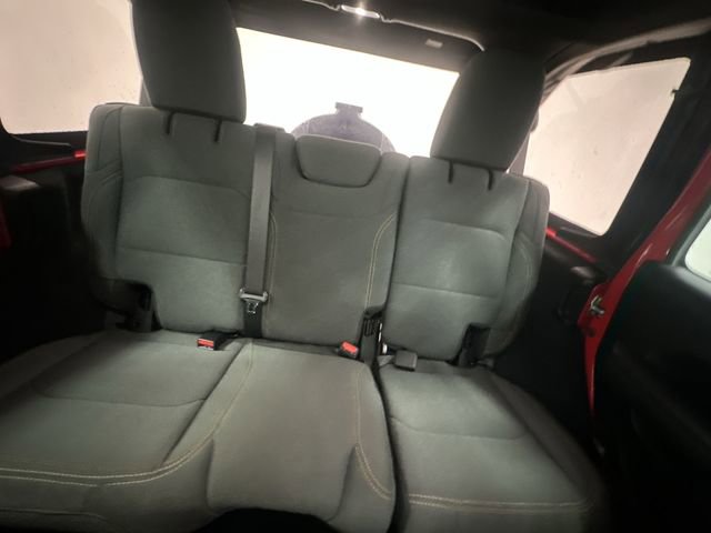 Used 2024 Jeep Wrangler Willys AWD/4WD image 24