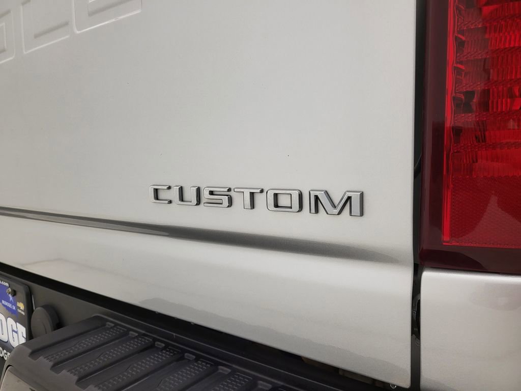 Used 2022 Chevrolet Silverado 2500 Custom image 20