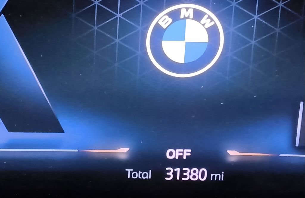 Used 2026 BMW X6 xDrive40i AWD/4WD image 19