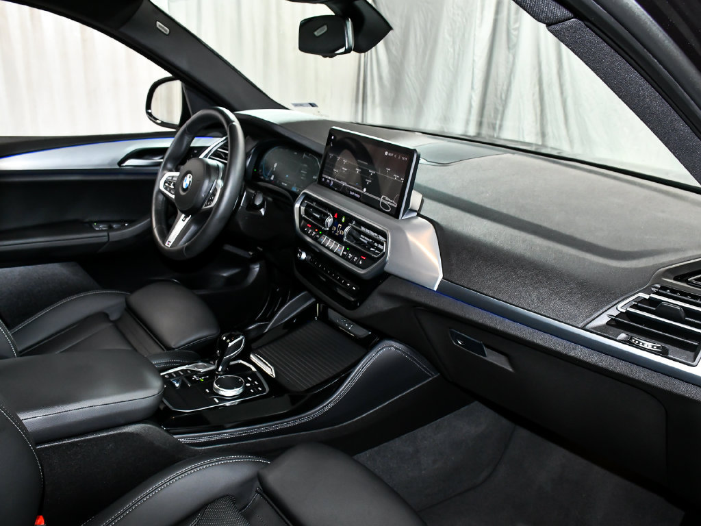 Used 2025 BMW X4 xDrive30i AWD/4WD image 58