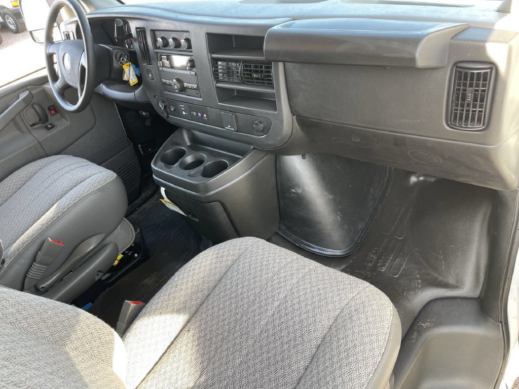 New 2025 GMC Savana 2500 Extended w/ Driver Convenience Package RWD image 28