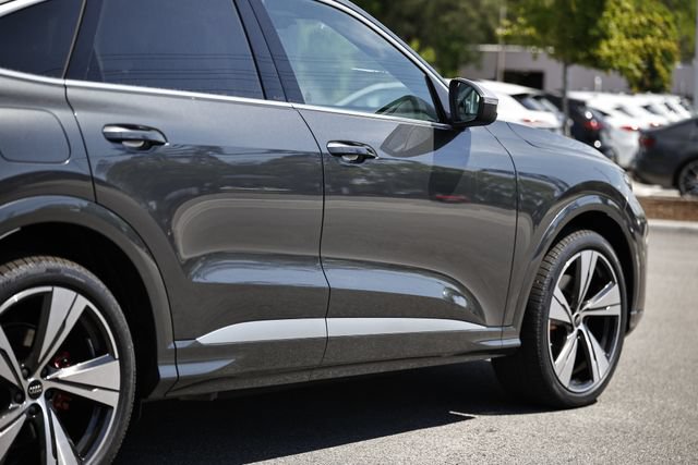 New 2026 Audi SQ5 Premium Plus AWD/4WD image 8