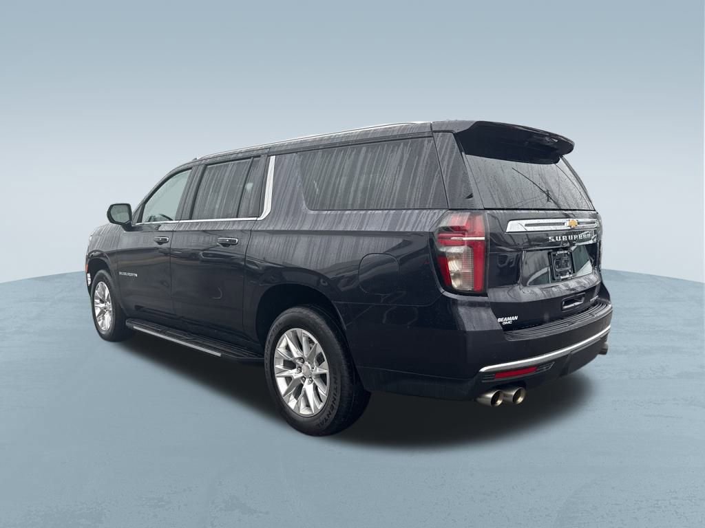 Used 2023 Chevrolet Suburban Premier image 7
