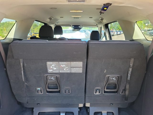 Used 2023 Kia Carnival LX FWD image 26