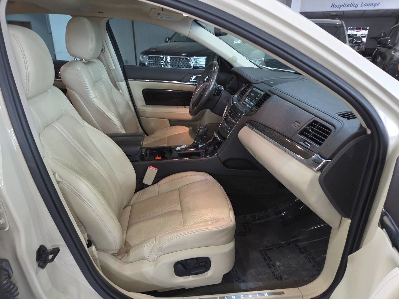 Used 2015 Lincoln MKS AWD w/ Equipment Group 101A image 27