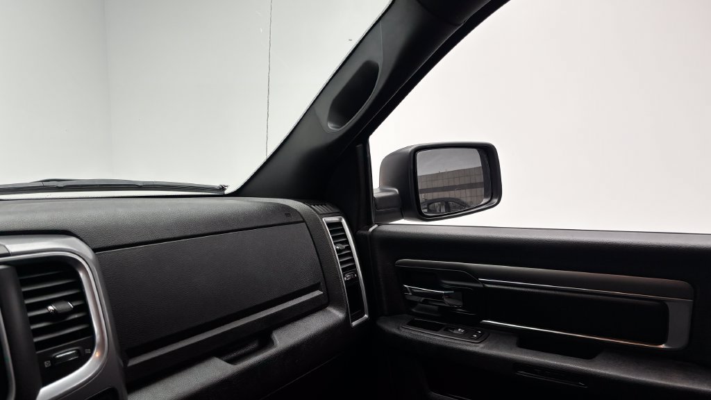 Used 2024 RAM 1500 Warlock AWD/4WD image 22