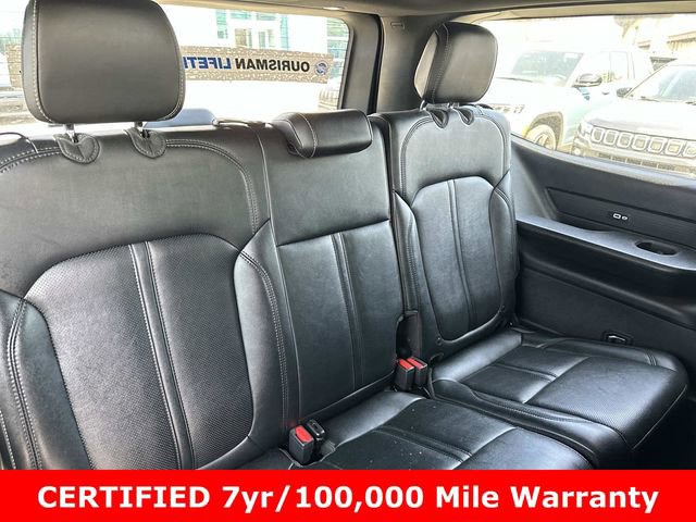 Certified 2024 Jeep Wagoneer Series II w/ Flexible Seating Group AWD/4WD image 15