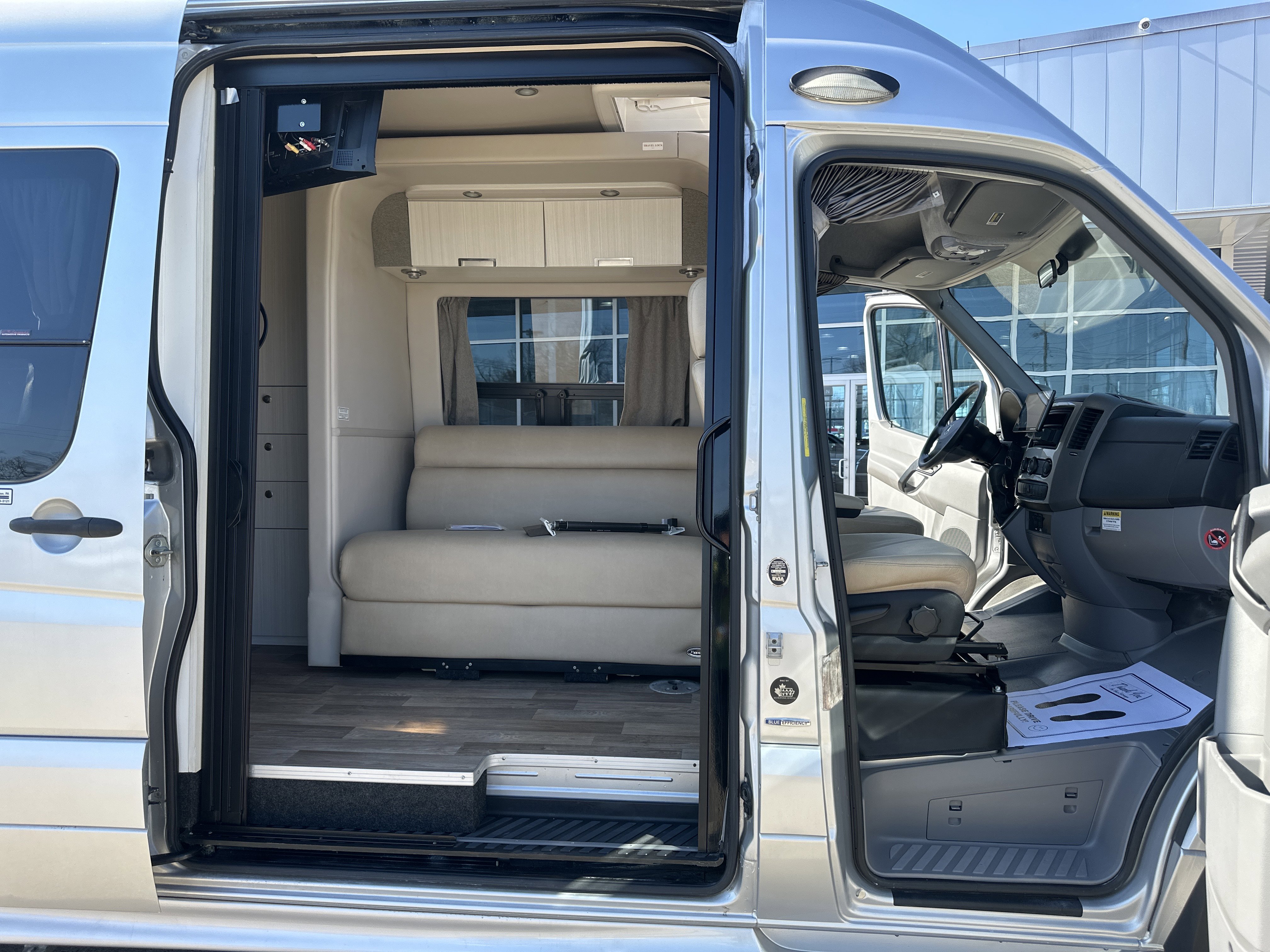 Used 2012 Mercedes-Benz Sprinter 3500 image 33