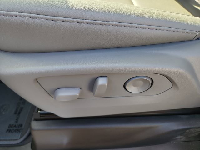 New 2026 GMC Sierra 2500 SLT w/ SLT Premium Package image 17