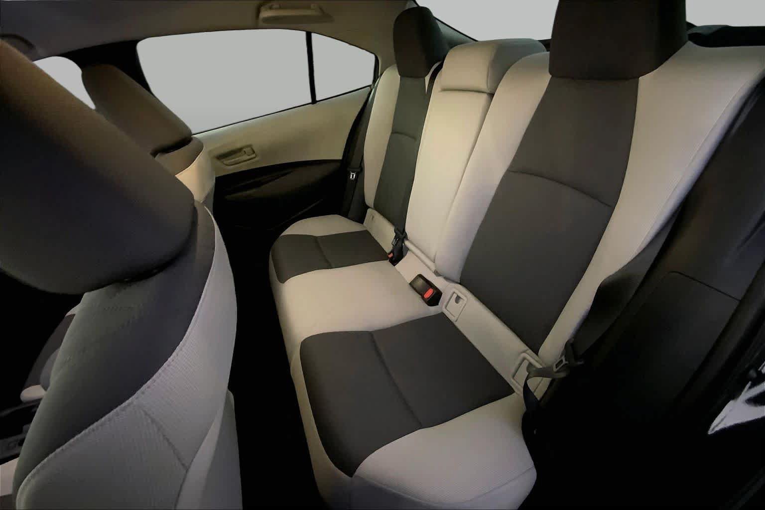 Used 2026 Toyota Corolla LE FWD image 18